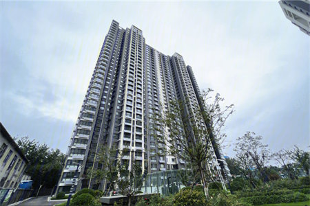 人们家园二期4楼带阁楼2室1厅1卫65㎡